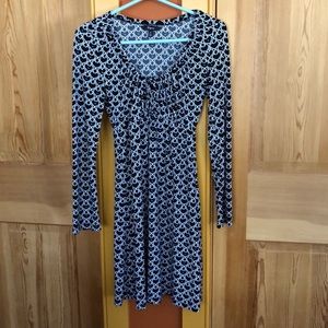 Express black & white hearts dress